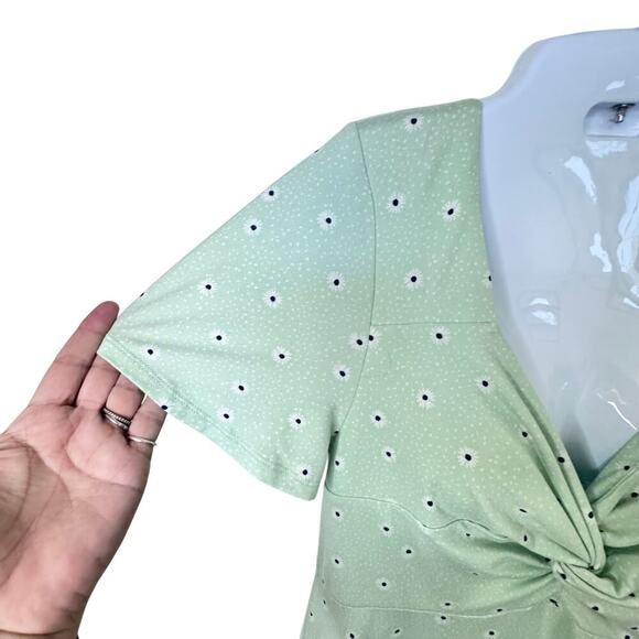 BP Nordstrom Small Green Polka Dot Daisy Flowers Twist Front Mini Dress Sz M - Picture 9 of 11